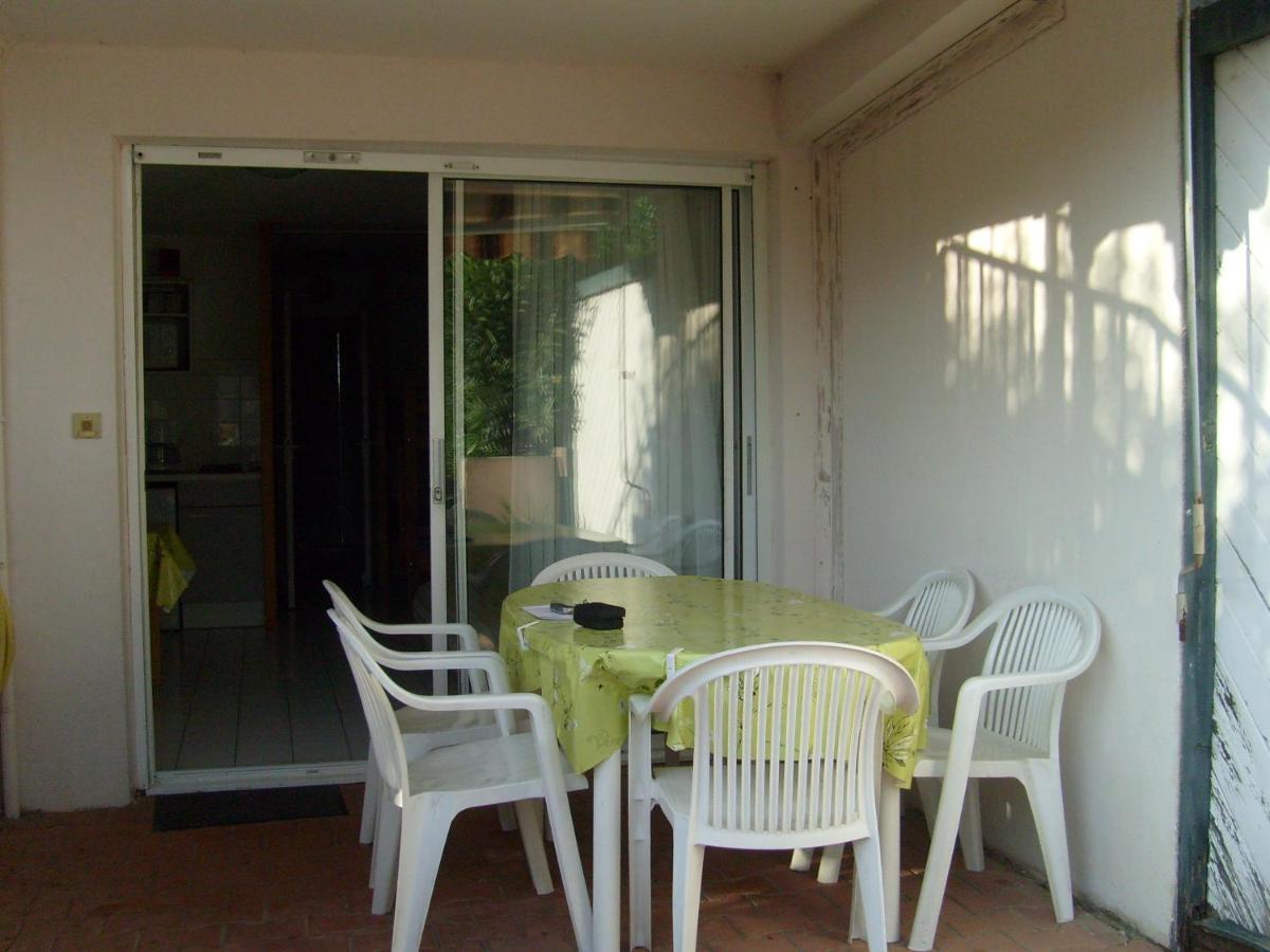 Joli T2 Rdc, Bord De , Piscine , Aresquiers 34 * Frontignan